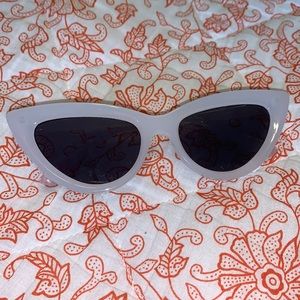 White and black cat eye sunglasses- 1950’s, retro